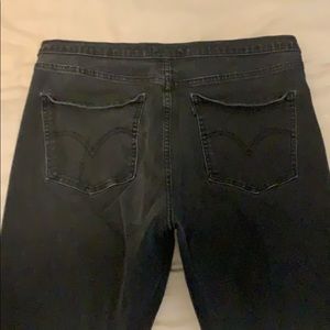 Levi's Pants - Levi’s Super Skinny Jegging Levi's Pants - Levi’s Super Skinny Jegging
